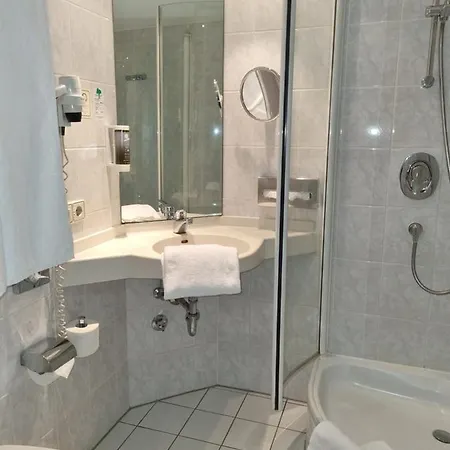 Myminga13 - & Serviced 3* Monachium