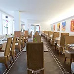 מלון Myminga13 - & Serviced 3*