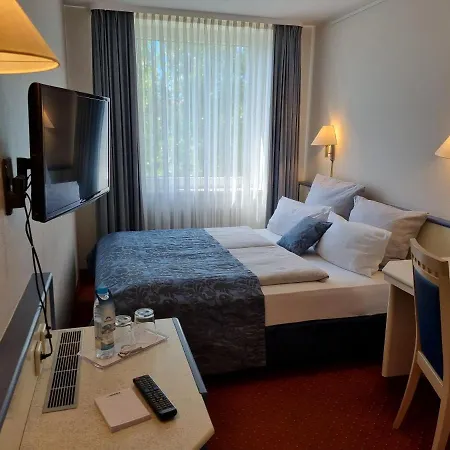 Carathotel 3* München