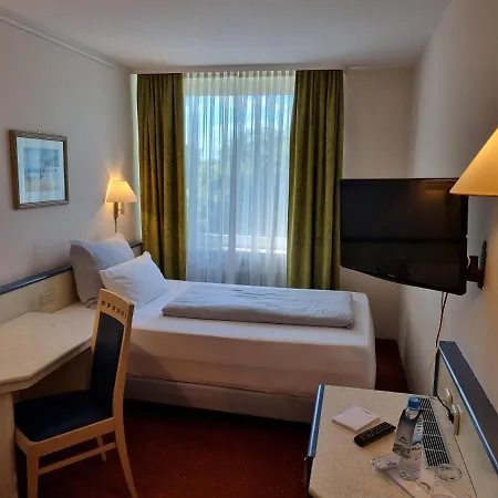 Carathotel 3* München