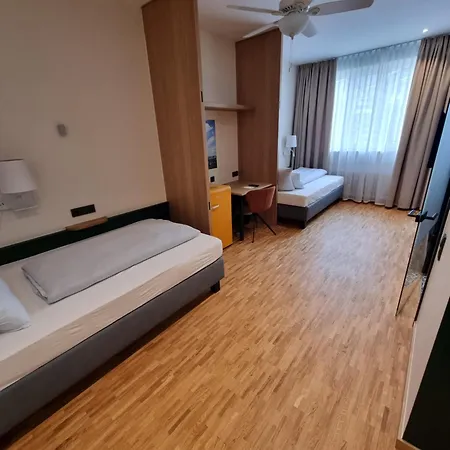 Myminga13 - & Serviced Hotel