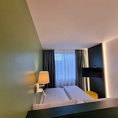 Myminga13 - & Serviced Hotel Munich