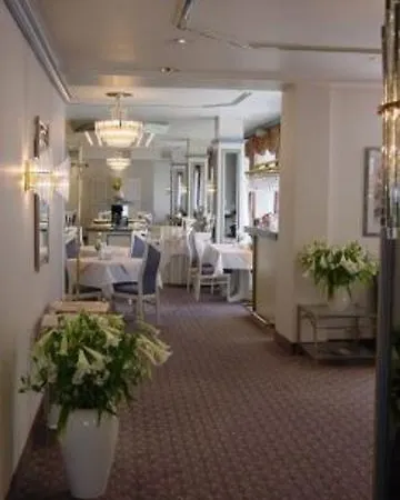Carathotel München