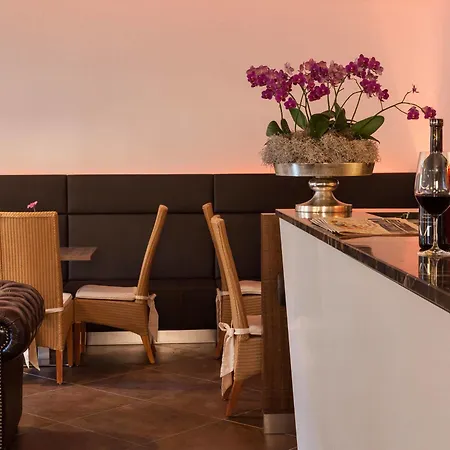 Carathotel Hotel 3*