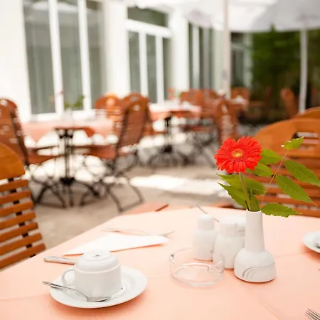 Myminga13 - & Serviced Hotel