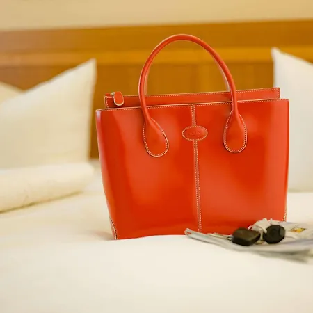 Hotel Carathotel 3*