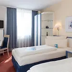 Myminga13 - & Serviced 3*