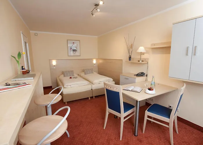 Myminga13 - & Serviced